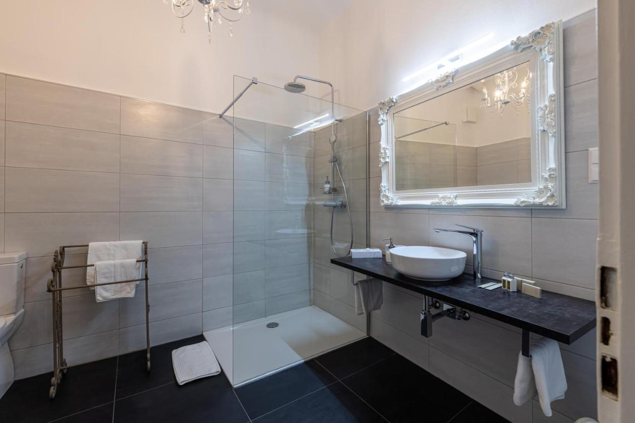Boutique Hotel Goldenes Lamm Villach Ngoại thất bức ảnh