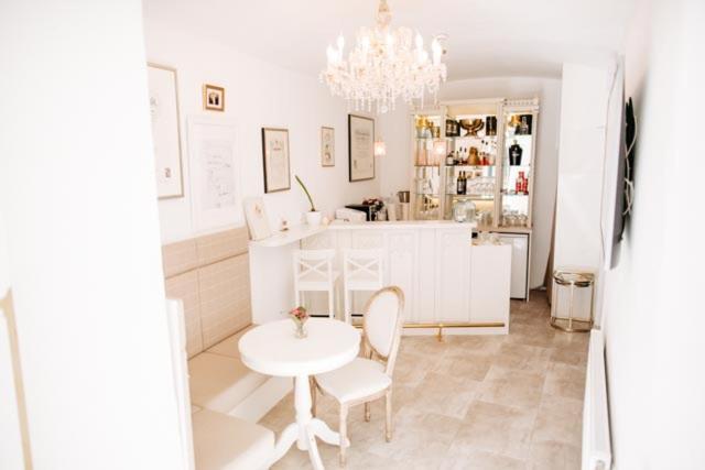 Boutique Hotel Goldenes Lamm Villach Ngoại thất bức ảnh