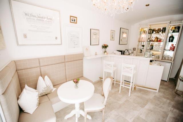 Boutique Hotel Goldenes Lamm Villach Ngoại thất bức ảnh