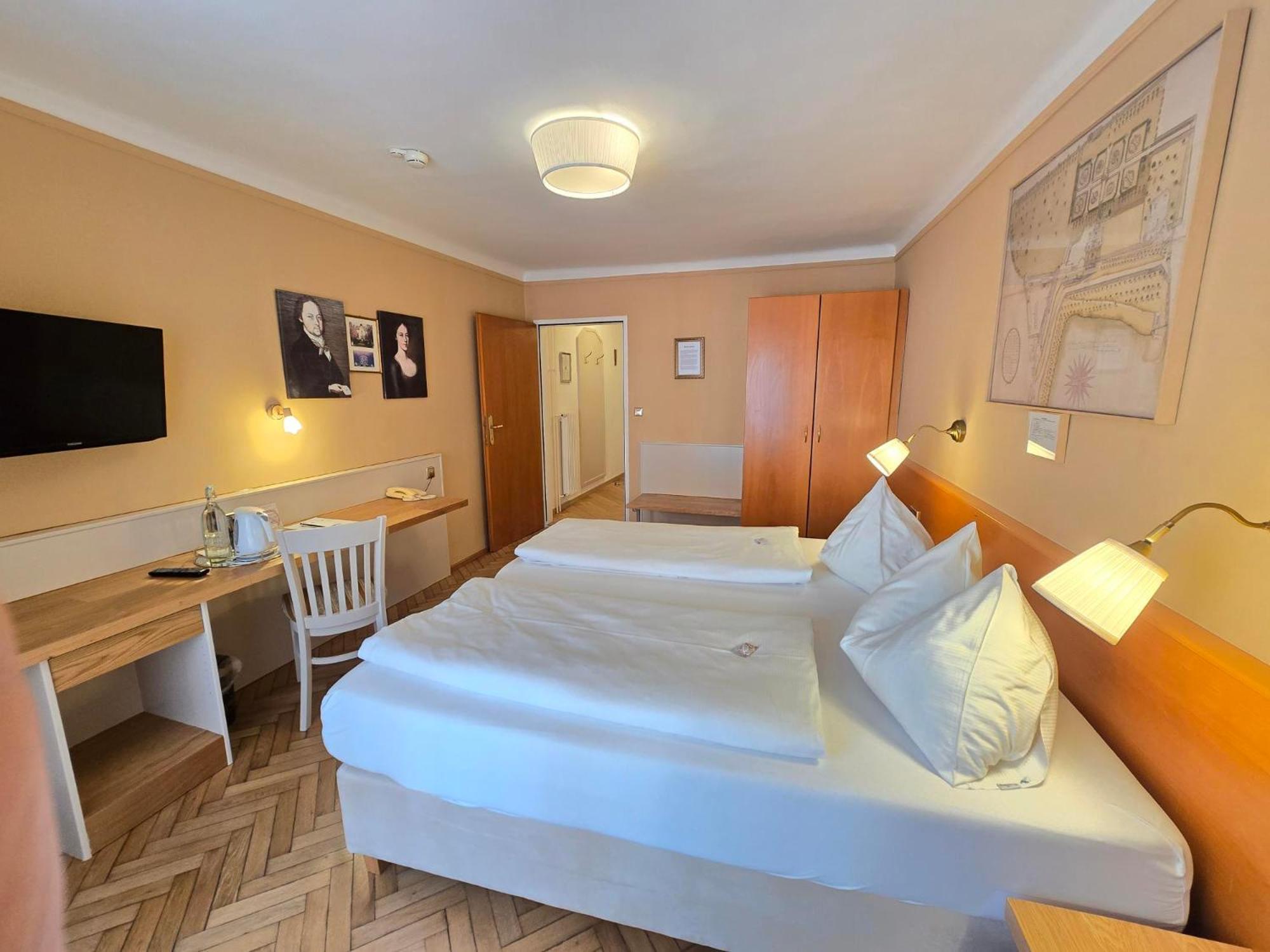 Boutique Hotel Goldenes Lamm Villach Ngoại thất bức ảnh